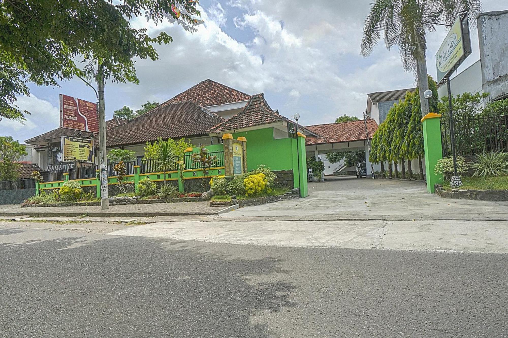 Collection O 90589 Palem Garden Hotel Tulungagung Exterior foto