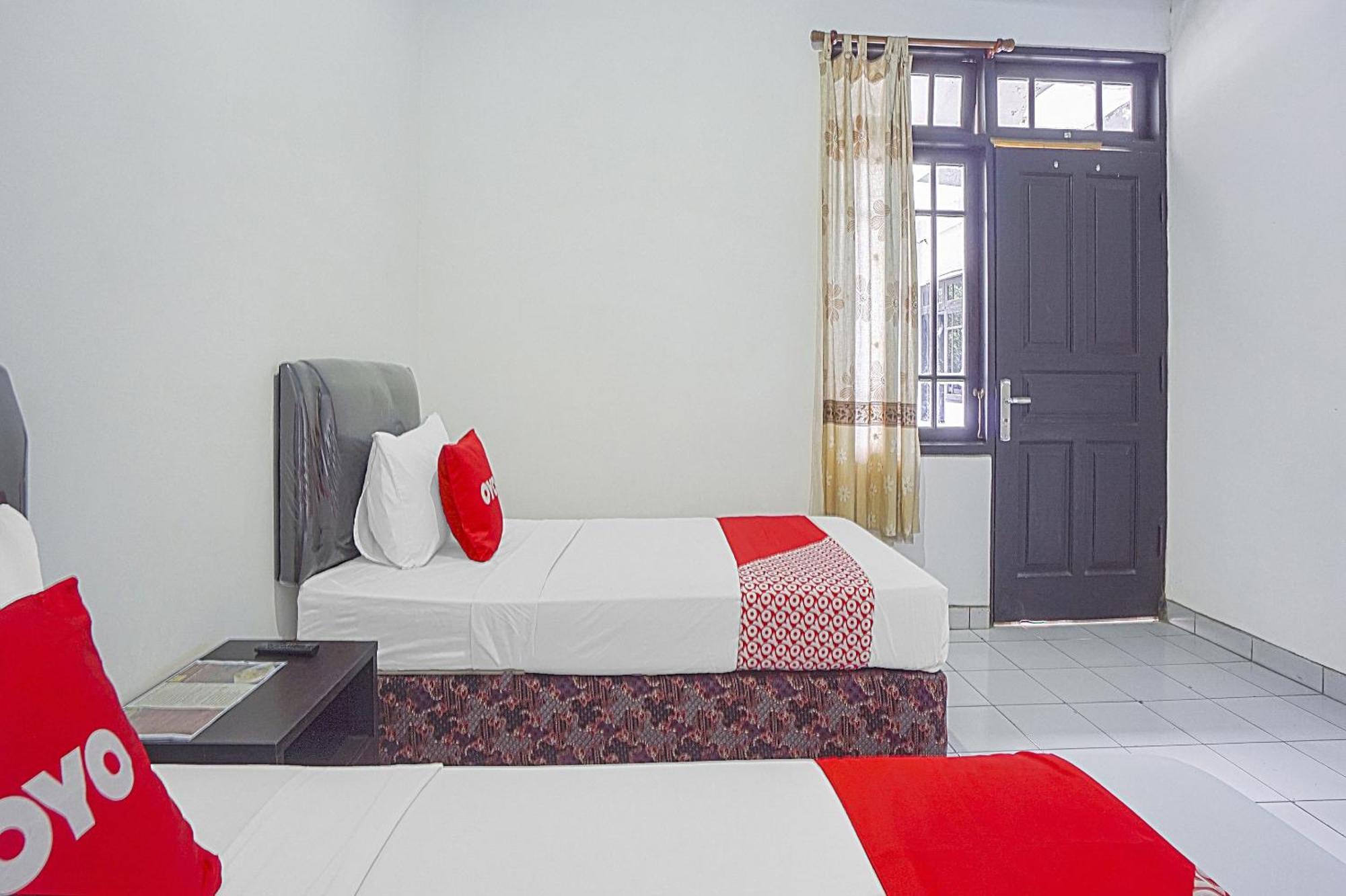Collection O 90589 Palem Garden Hotel Tulungagung Exterior foto