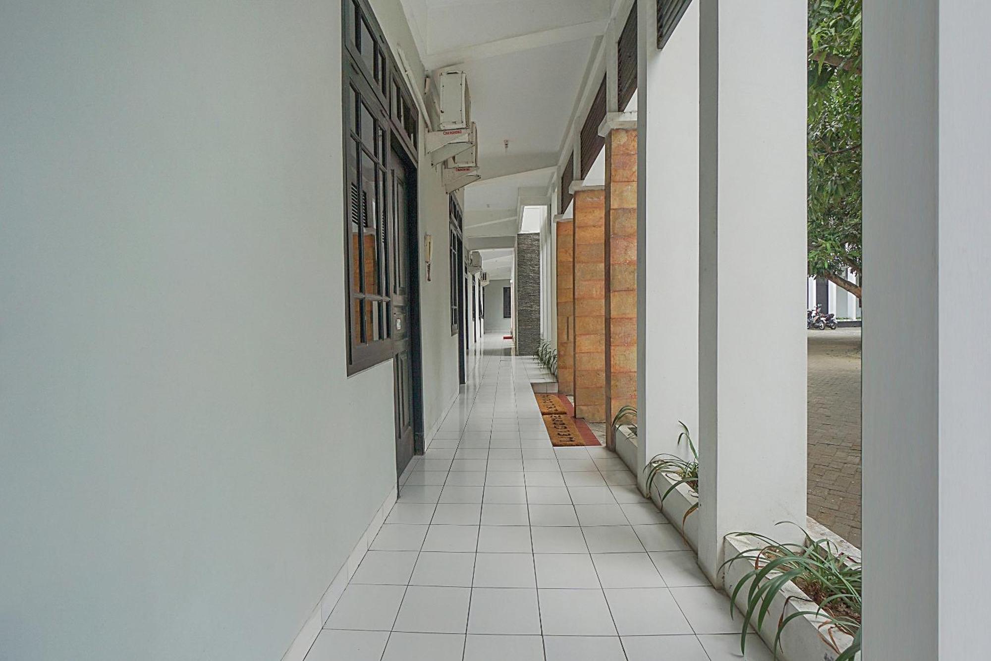 Collection O 90589 Palem Garden Hotel Tulungagung Exterior foto